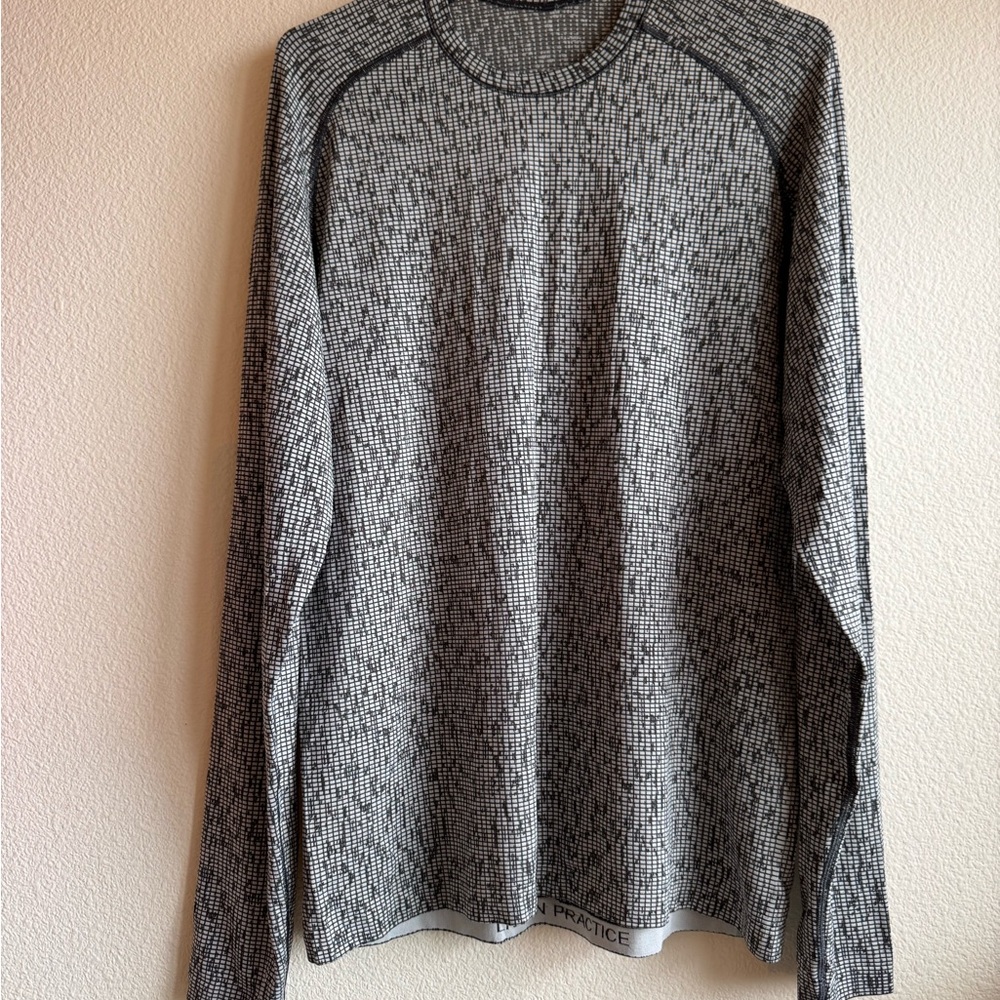 lululemon athletica Gray Long Sleeve Tee - Picture 2 of 4